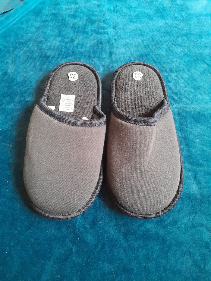 Chaussons Neuf mixte T 33