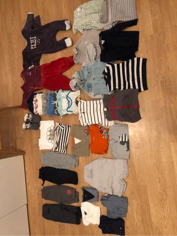 Lot vêtement bébé 9 mois