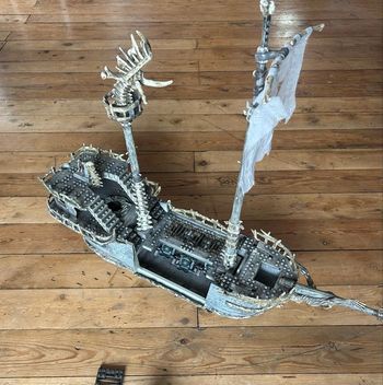 Dans l’état, Bateau pirate Caraïbes Mega bloks