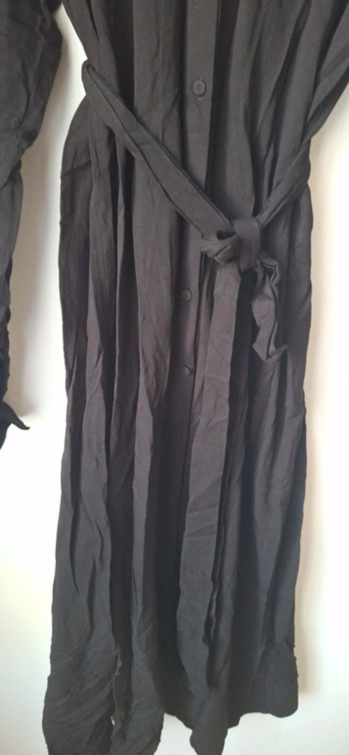 Jolie Robe Chemise mi-longue H&M - photo numéro 3