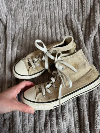 Converse Chuck Taylor All Star montantes dorées – T34