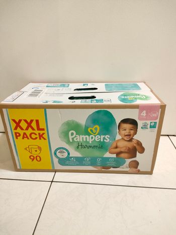 Pampers Couches taille 4