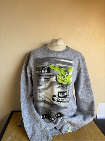 Pull garçon taille 170/176