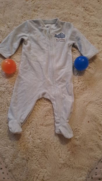 Neuf sans étiquette