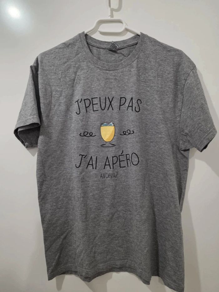 Tee shirt