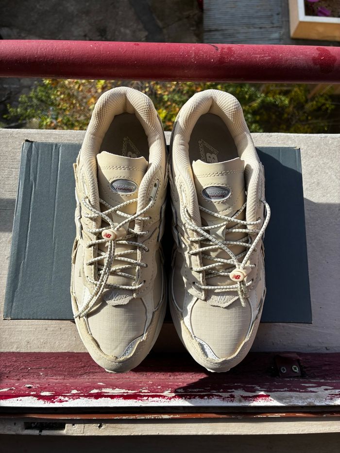 New Balance 2002R Cream - Taille 40 - Neuves - photo numéro 5