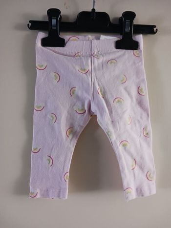 Legging rose et multicouleur kiabi 6 mois