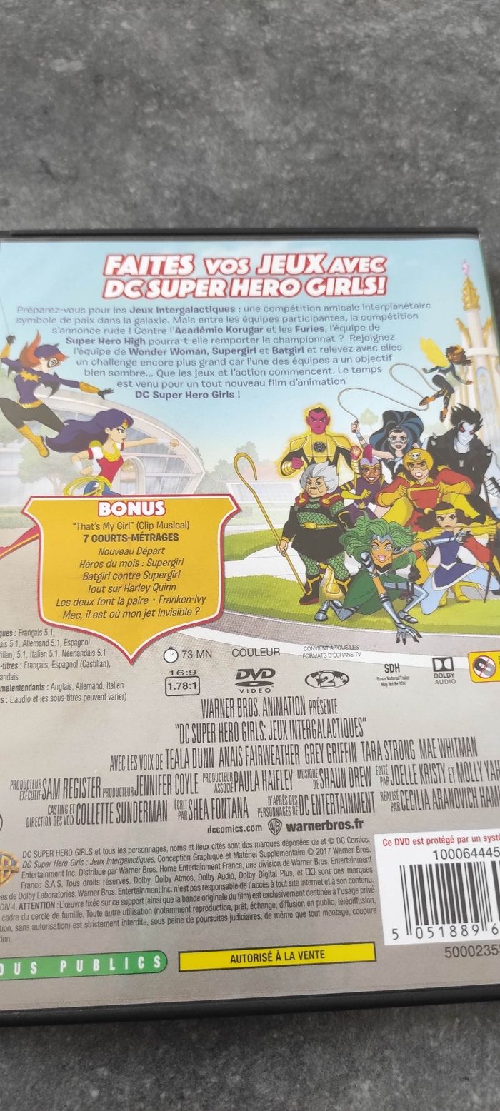DVD enfant DC super hero girls - Jeux intergalactiques - photo numéro 2