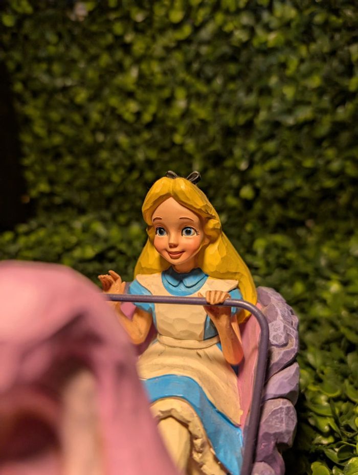 Jim shore tradition Alice manège chenille - photo numéro 3