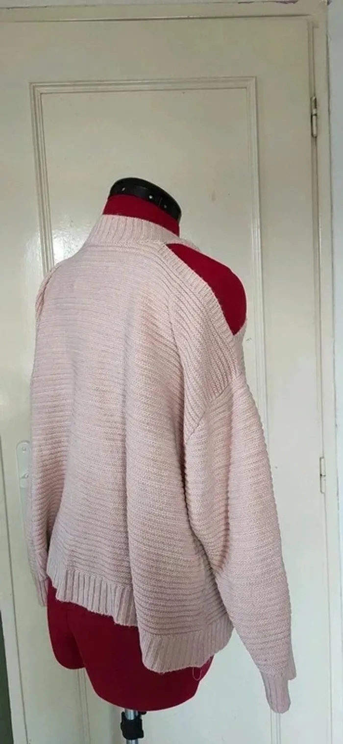 Pull épaule denudees - photo numéro 4
