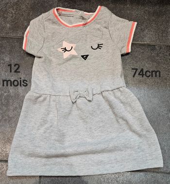 Robe pull grise avec du rose et un nœud. 12 mois, 74cm. Orchestra