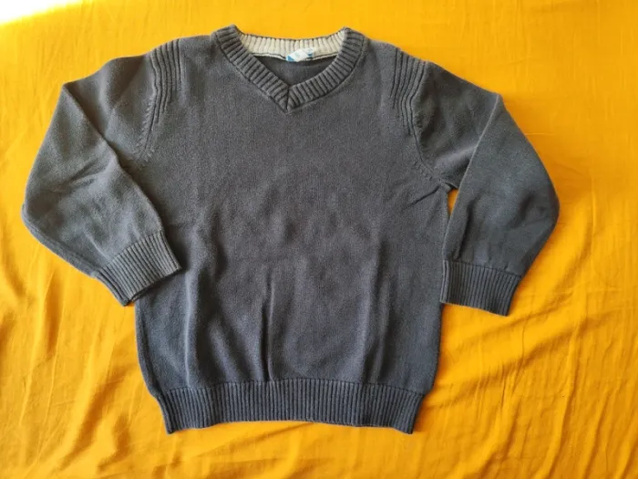 Pull bleu marine 3 ans
