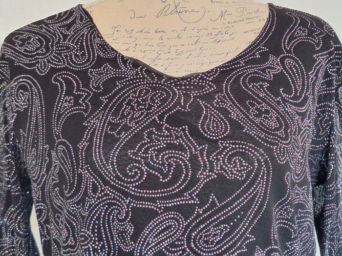 Tee-shirt manches 3/4 à strass brillants - photo numéro 2