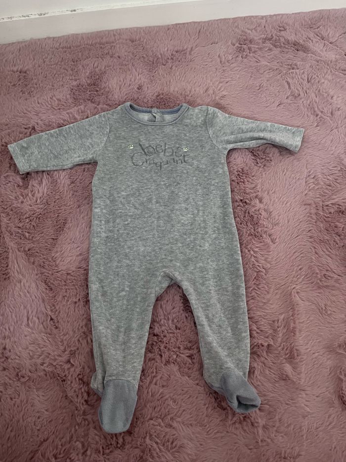 Lot de pyjama 6 mois - photo numéro 3