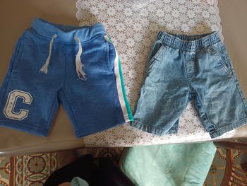 Lot de 2 shorts carton 3 . 4 ans