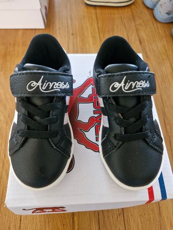 Chaussure taille 22