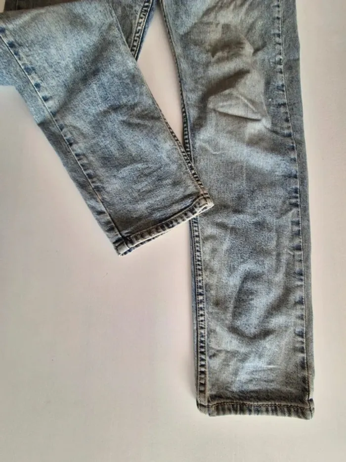 Jean Slim Taper 512 Bleu
33 (US) = 42 - 44 (FR) - L 32 - photo numéro 7