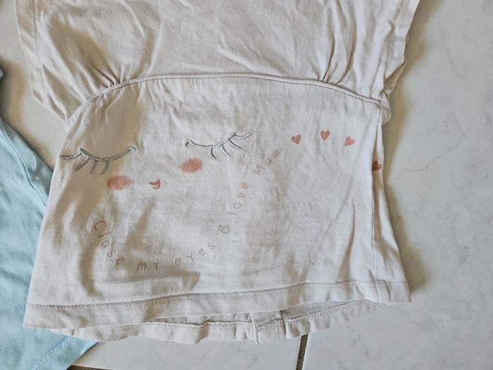 Lot de 2 t-shirts mc fille 9 mois BBF3 - photo numéro 3