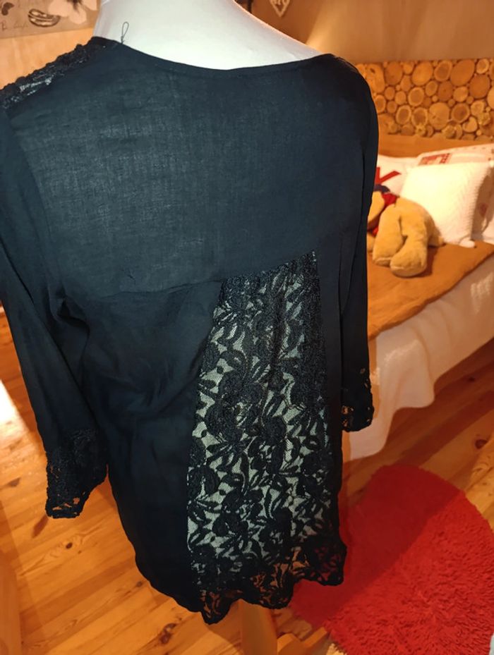 Jolie blouse manches 3/4 avec dentelle et dentelle au dos marque DPM taille 40 - photo numéro 6