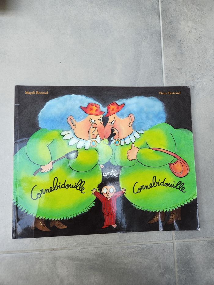 Livre souple enfant : Cornebidouille contre Cornebidouille - photo numéro 2