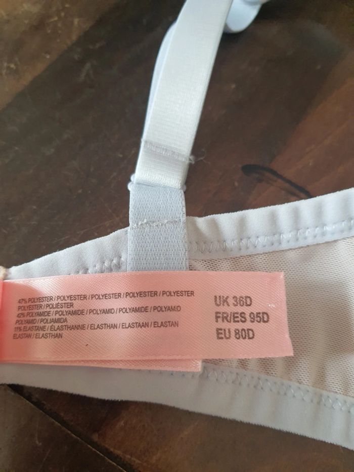 Soutiens-gorge Hunkemöller fr 95D eu 80D - photo numéro 12