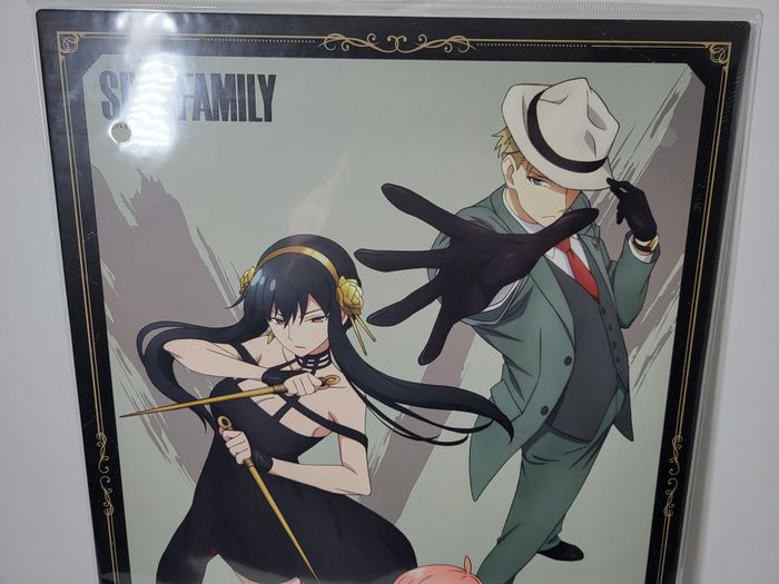 Banpresto Spy X Family Ichiban Kuji C Affiche Rigide Loid, Anya, Yor 40x30CM - photo numéro 2