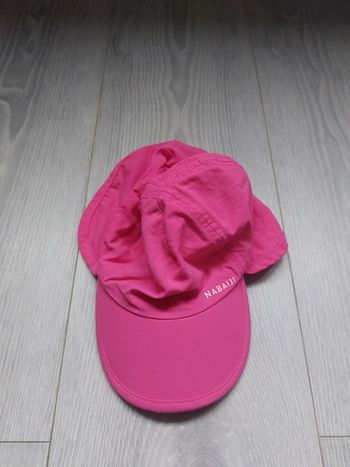 Casquette anti uv Décathlon taille 6 / 12 mois
