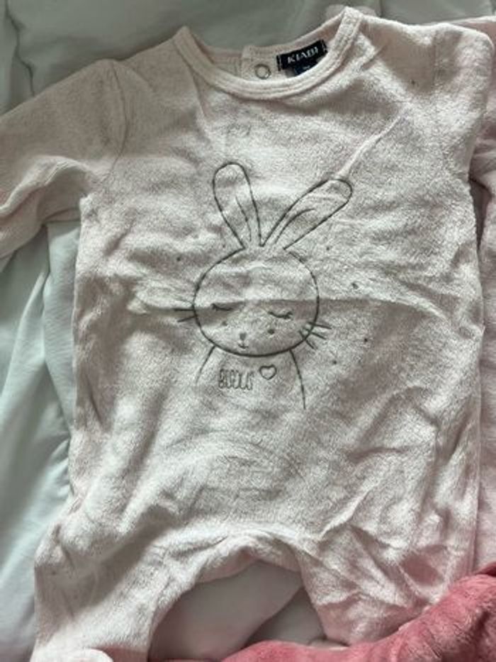 Pyjamas velours 1 mois - photo numéro 2