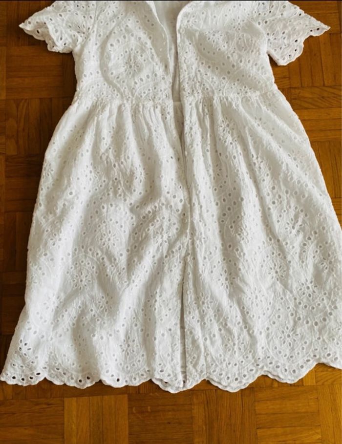 Robe chic taille M broderie anglaise - photo numéro 7