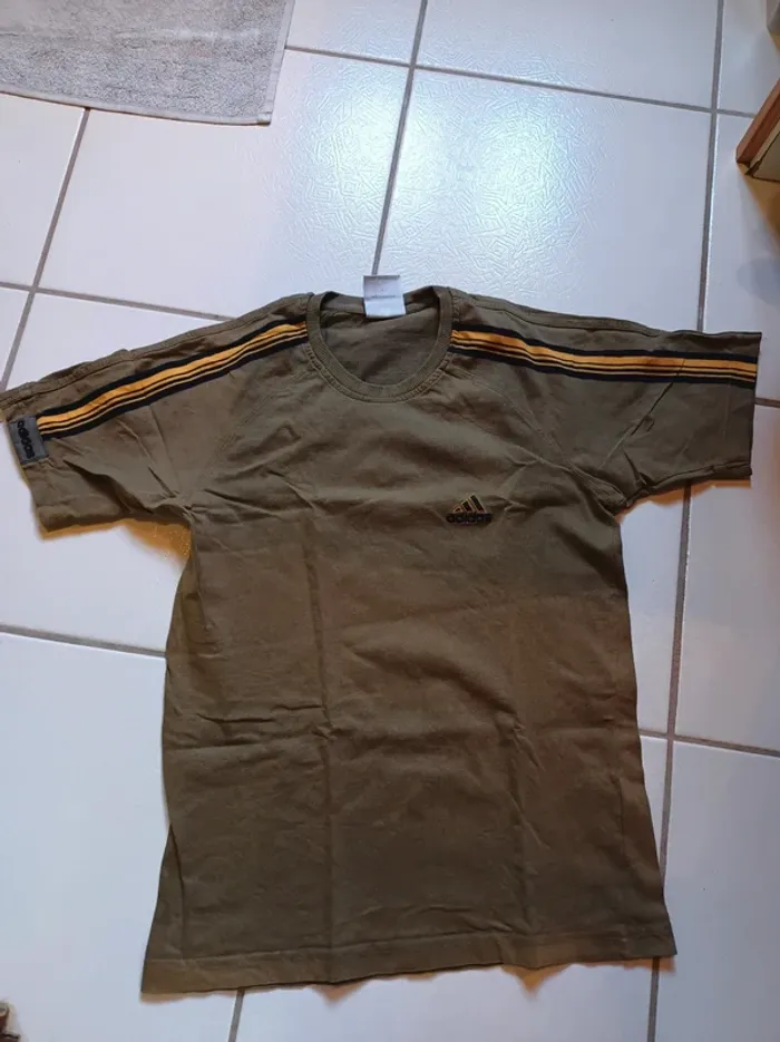 T-shirt femme vert Kaki Adidas - photo numéro 8
