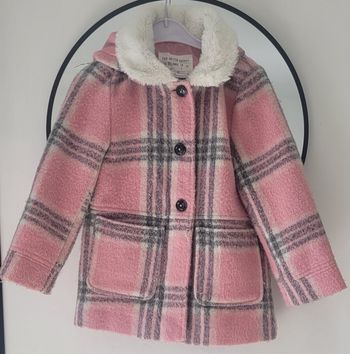 Manteau  d'hiver rose à carreau gris marque C&a