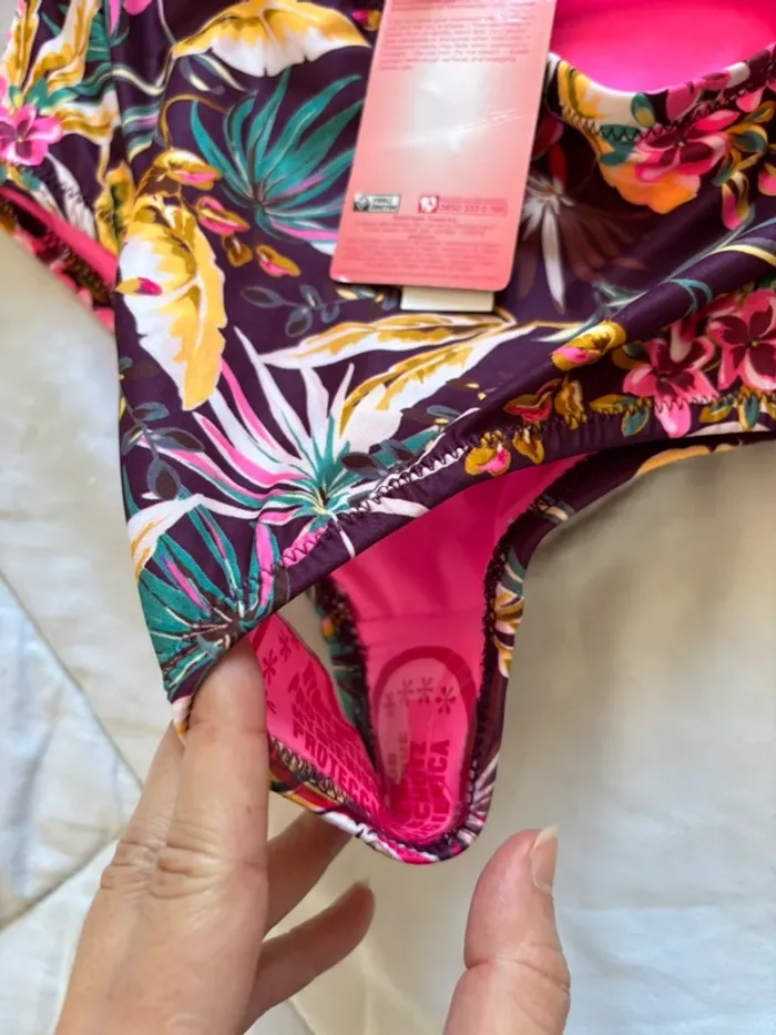 Lot 2 ensembles maillot de bain bikini rose beige pailleté violet motifs Penti taille XS/34 - photo numéro 13