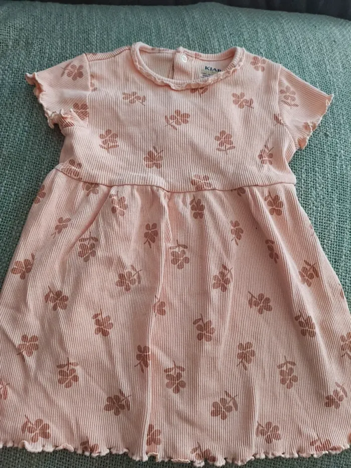 Robe Kiabi 18 mois excellent état - photo numéro 2