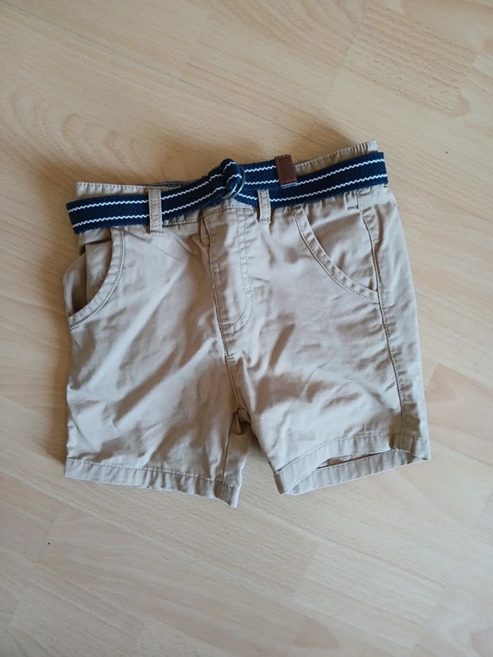 Short avec ceinture