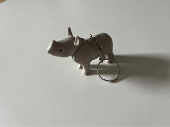 Porte clé playmobil rhinocéros