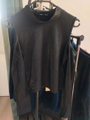 Top épaules dénudées irisé noir Kiabi taille S/16 ans