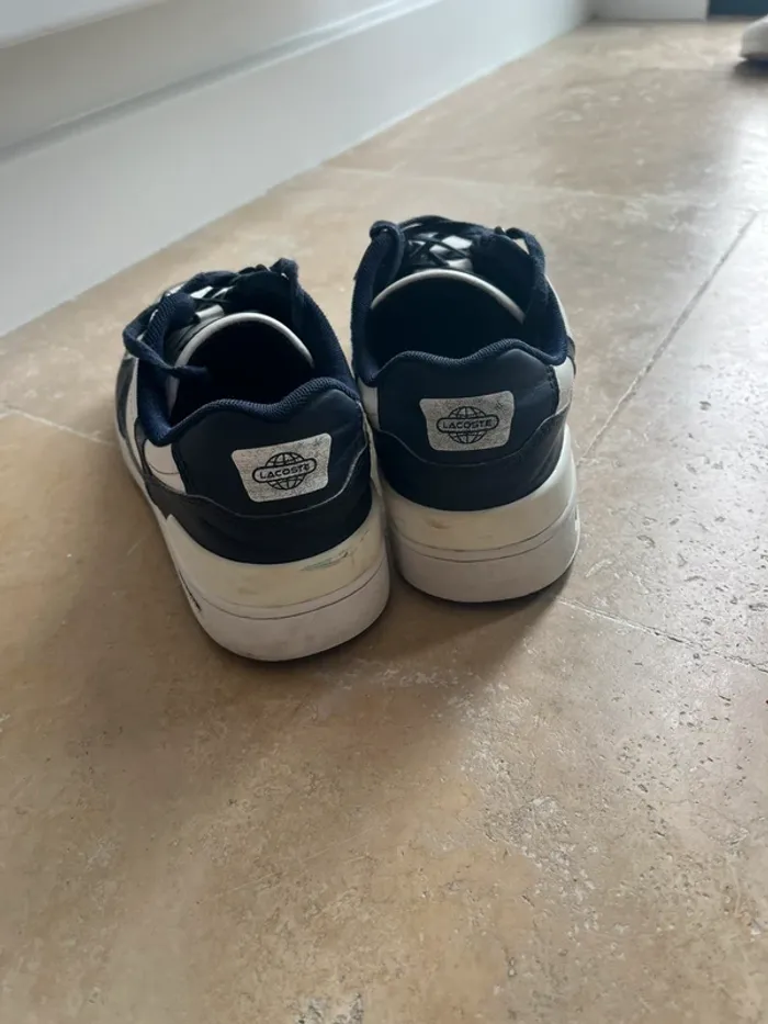 Paire de baskets Lacoste - photo numéro 4