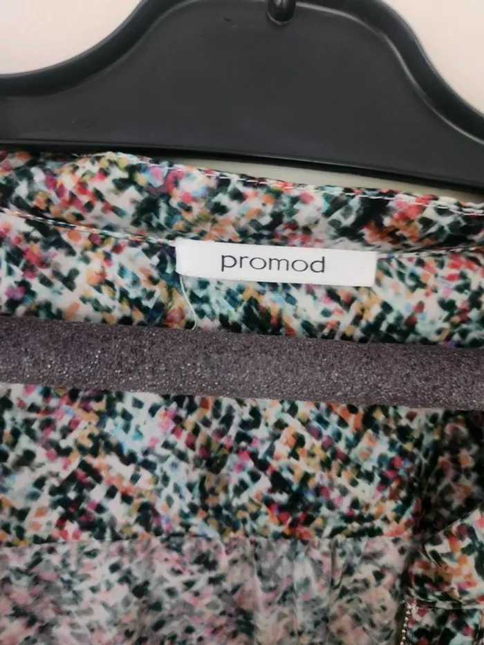 Jolie blouse Promod taille 38 - photo numéro 5