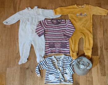 Lot vêtements fille 6 mois