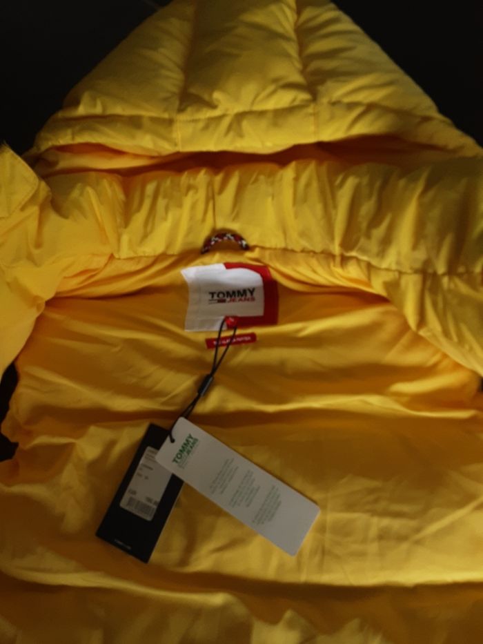 Doudoune sans manche Tommy jeans  neuve - photo numéro 4