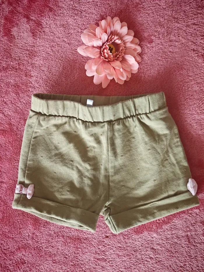 Lot short fille 3 mois - photo numéro 2