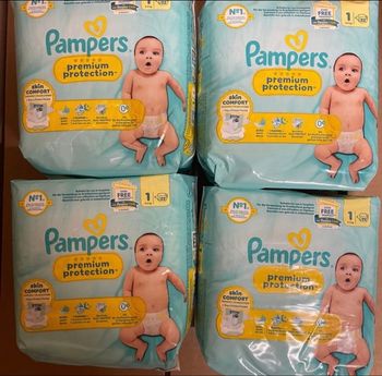 4 paquets de Pampers taille 1- 88 couches