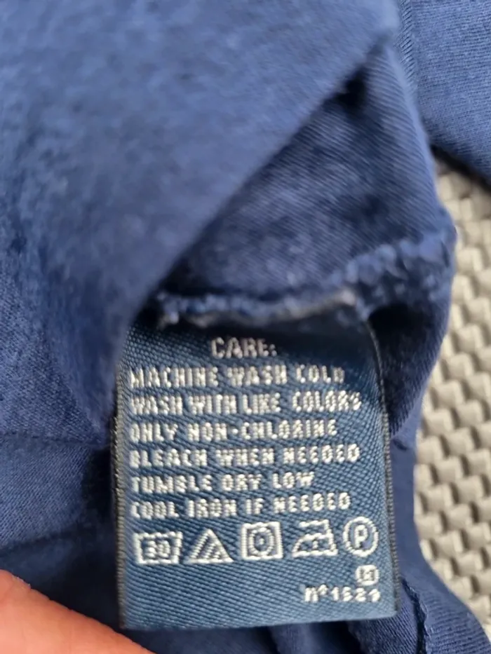 Sweat fin Ralph Lauren Bleu Marine – Col V – Taille M Femme (mesures en photos) - photo numéro 7
