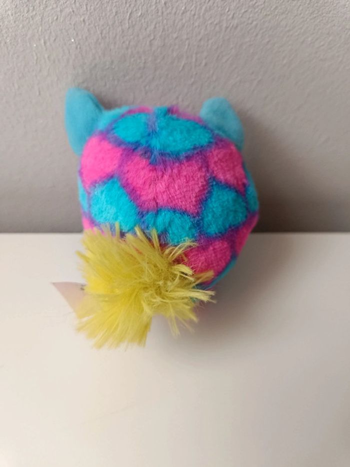 Petit Furby peluche bleu rose - photo numéro 2