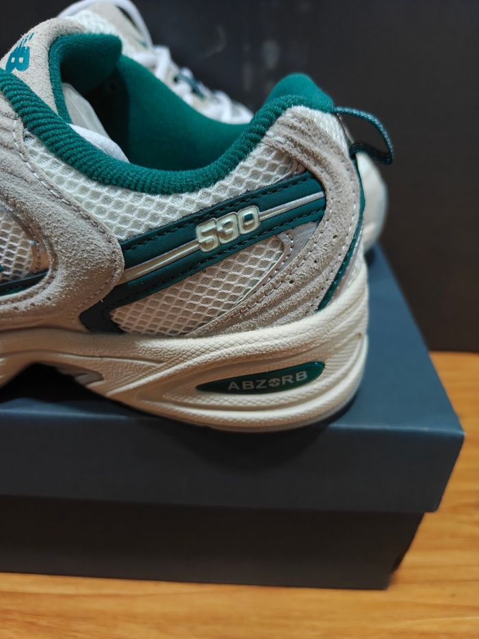 New Balance 530
Beige Green Taille 40 - photo numéro 7