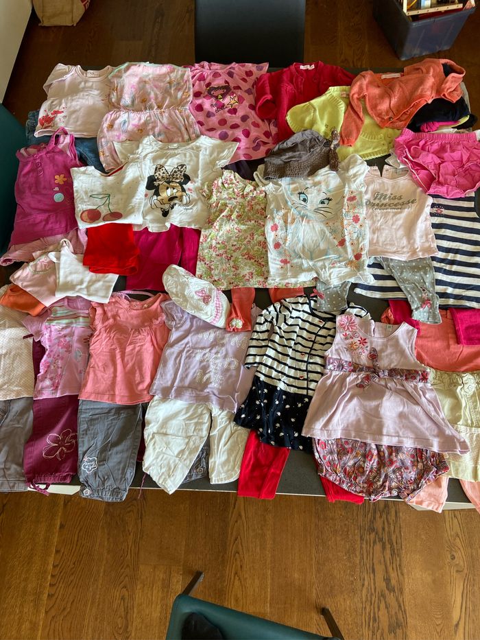 Gros lot de vêtements 12 mois fille été