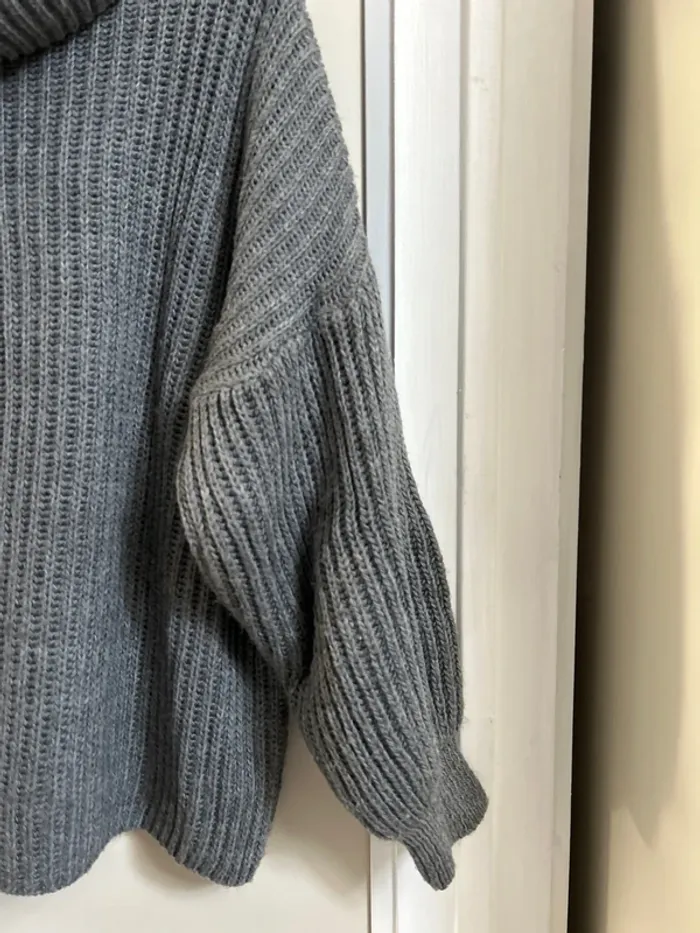 Pull col roulé gris - photo numéro 3