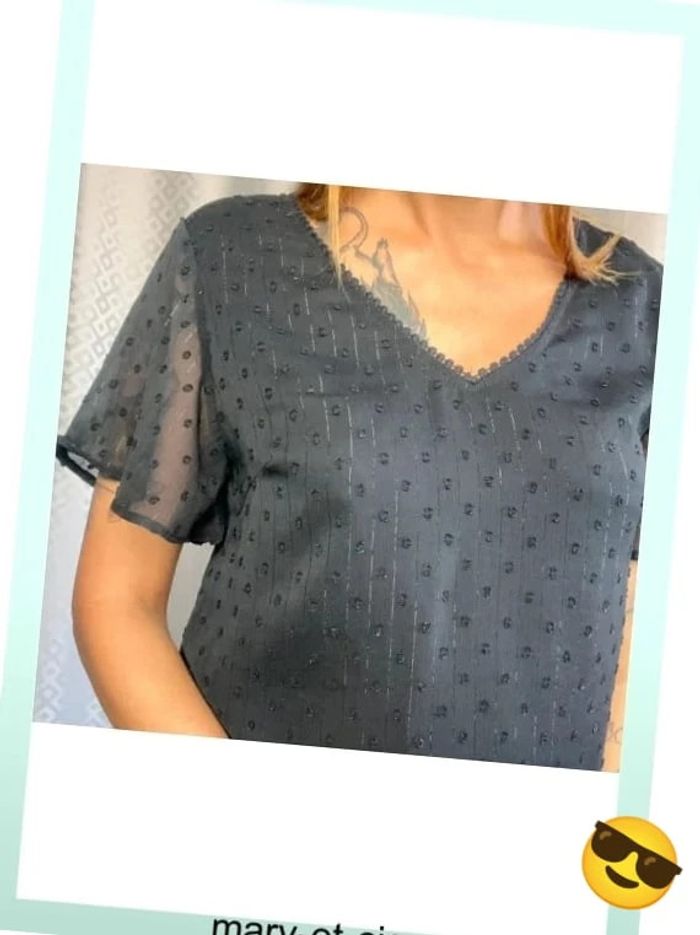 Blouse noire, col V, dos V nu,  taille S/M - Maëlle - photo numéro 5