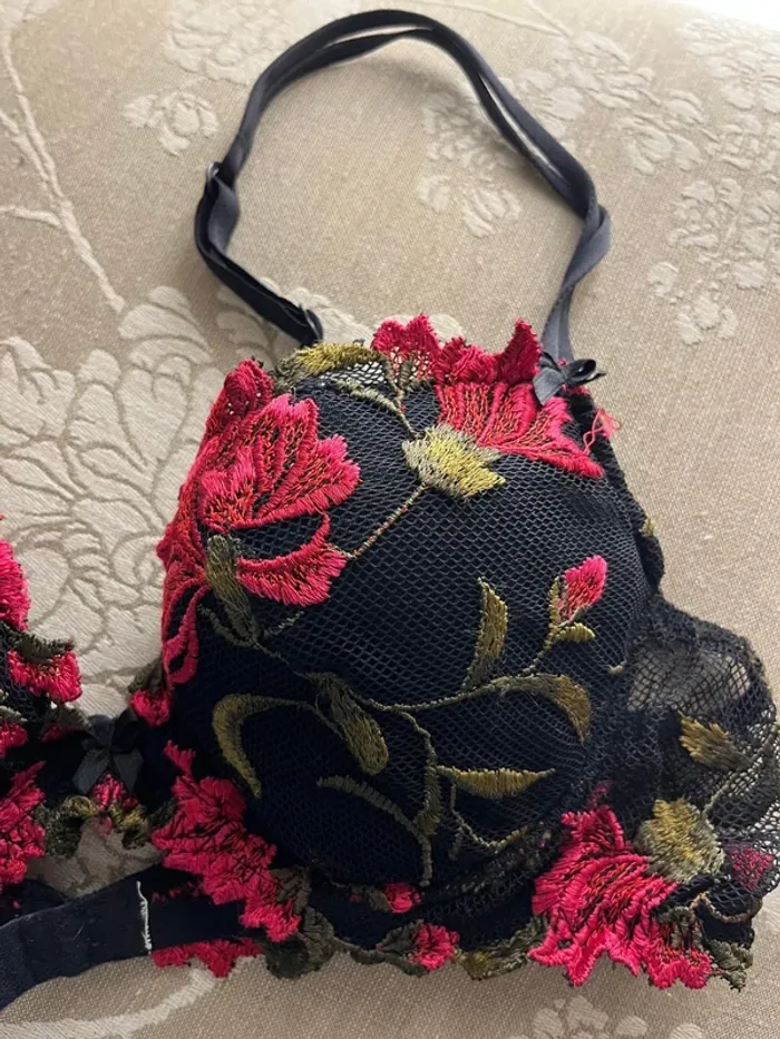 Soutien-gorge - 90B- Lise Charmel - photo numéro 3