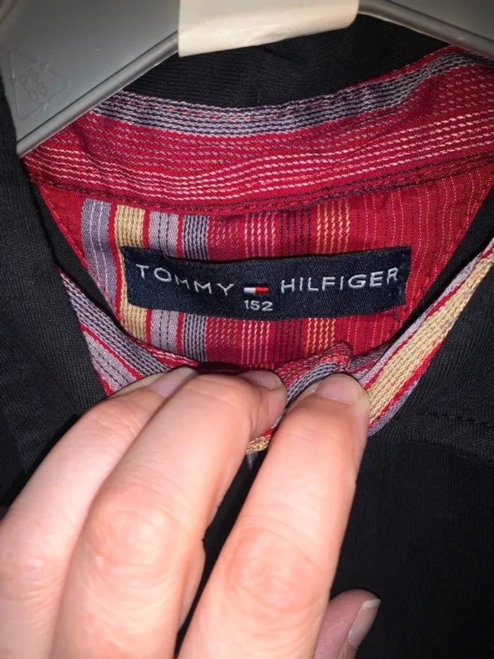 Polo noir 12 ans Tommy Hilfiger classique, logo poitrine - photo numéro 2